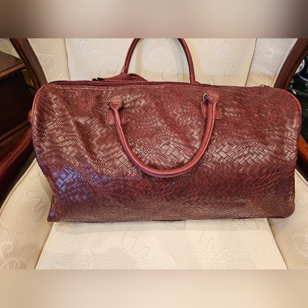 Burgundy Woven Faux Leather Weekender EUC